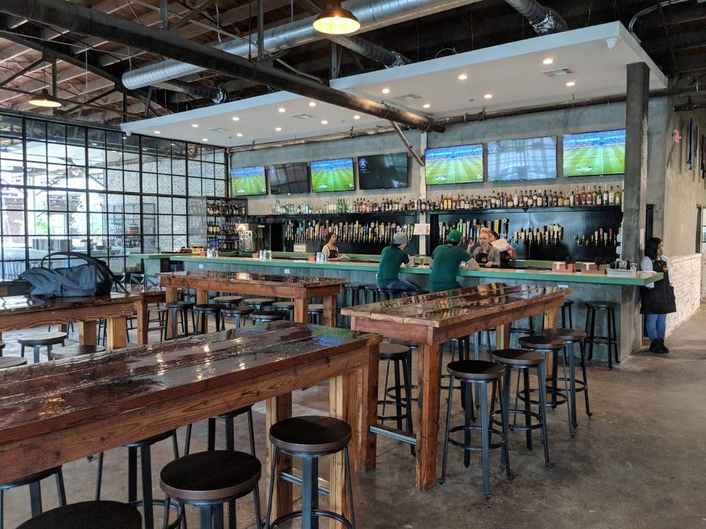 Pitch 25 | restaurant | 2120 Walker St, Houston, TX 77003, USA | 7138148157 OR +1 713-814-8157