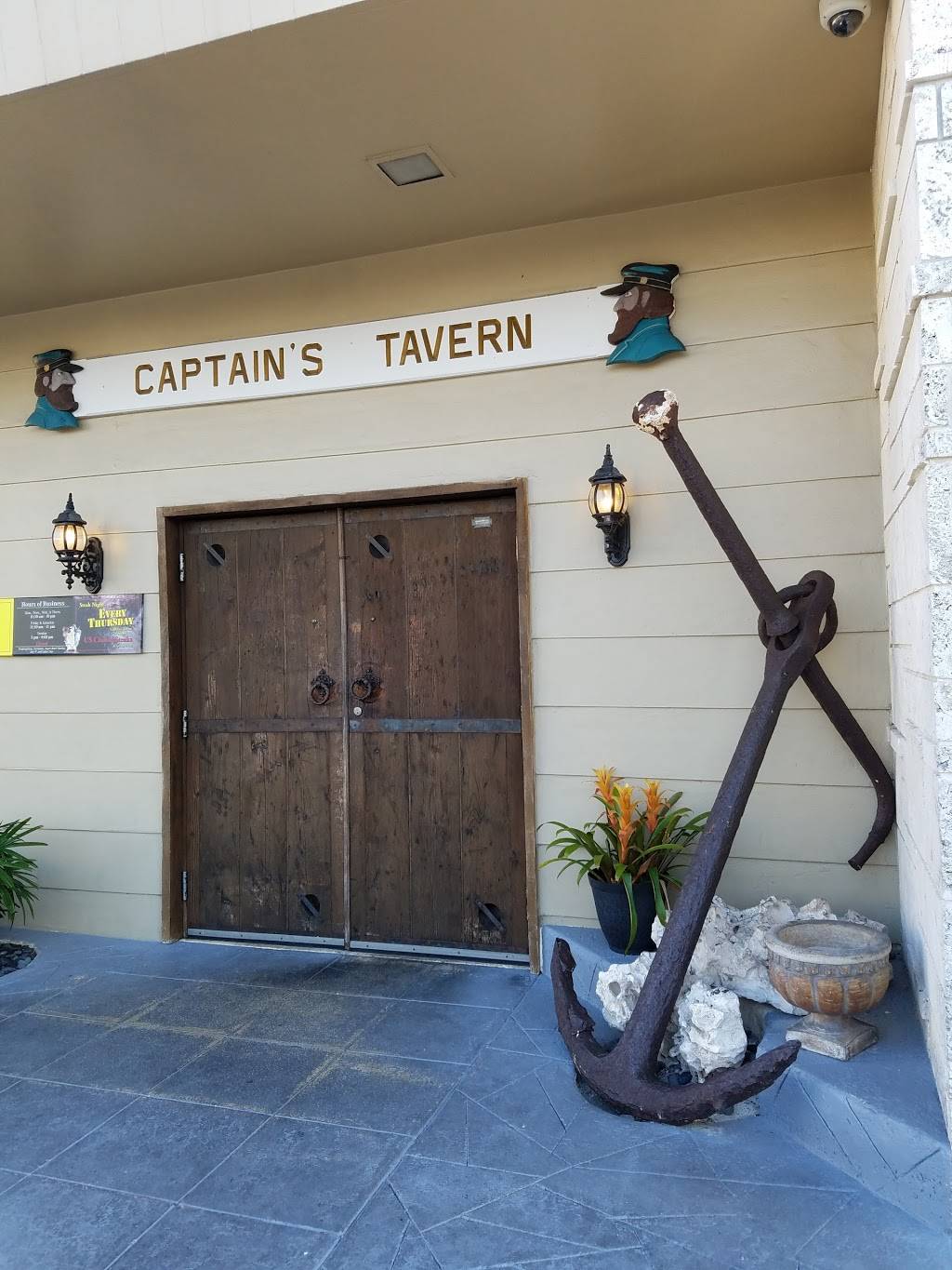 Captains Tavern Restaurant | restaurant | 9625 S Dixie Hwy, Miami, FL 33156, USA | 3056665979 OR +1 305-666-5979