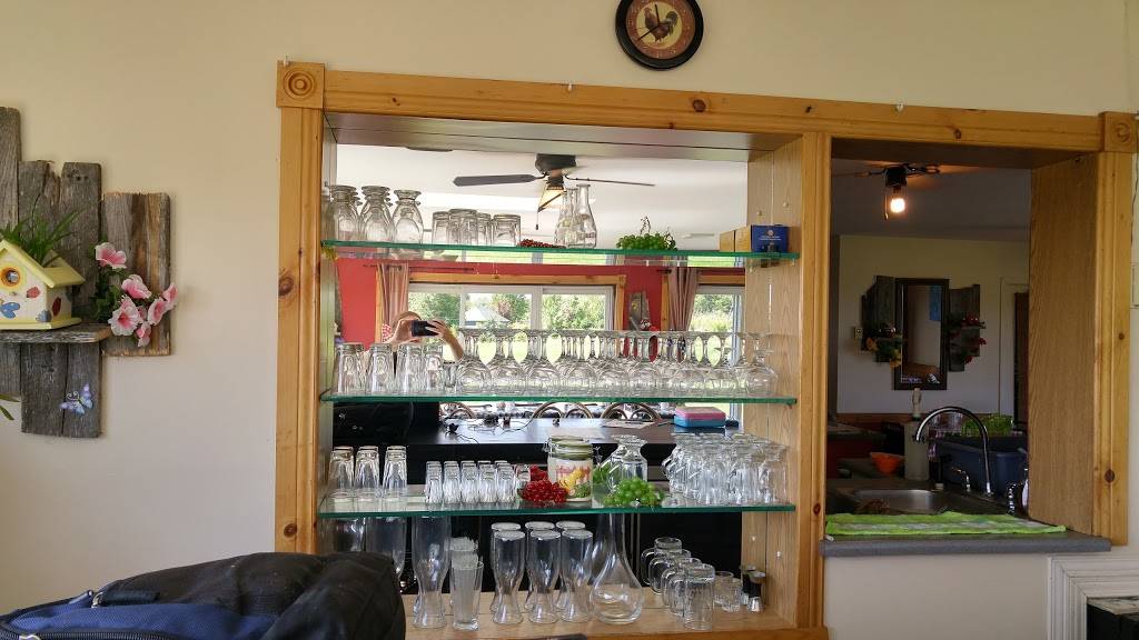 Restaurant Lorrizon | restaurant | 325 Route De LEglise, Saint-Claude, QC J0B 2N0, Canada | 8198452332 OR +1 819-845-2332