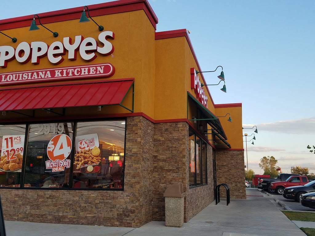 Popeyes Louisiana Kitchen | restaurant | 2919 Montopolis Dr, Austin, TX 78741, USA | 5123865945 OR +1 512-386-5945