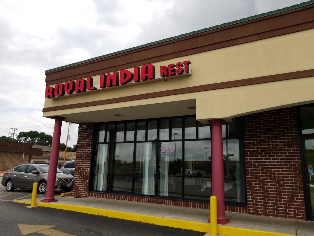 Royal India Milwaukee | restaurant | 3400 S 27th St, Milwaukee, WI 53215, USA | 4146479600 OR +1 414-647-9600