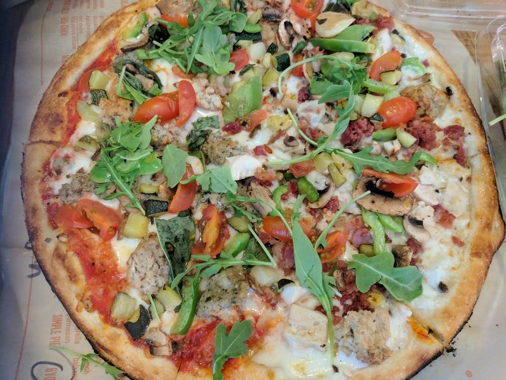 Blaze Pizza | meal takeaway | 13075 Victory Blvd, North Hollywood, CA 91606, USA | 8184836819 OR +1 818-483-6819