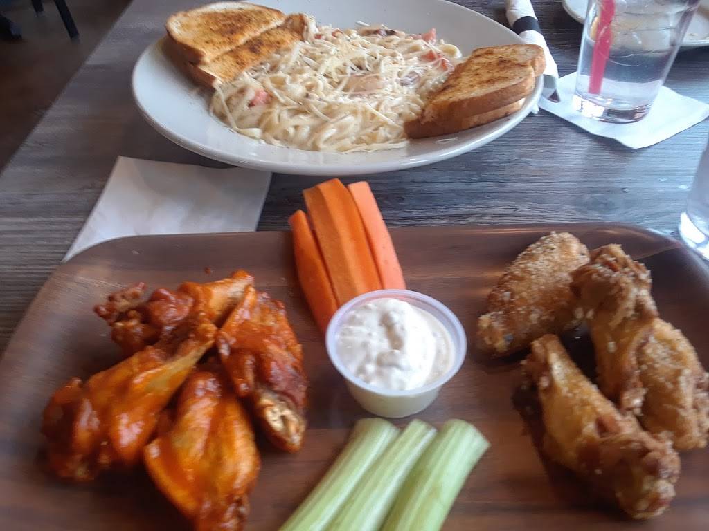 Foxiis Restaurant and Grill | restaurant | 301 E Virginia St Suite 103, McKinney, TX 75069, USA | 4699071172 OR +1 469-907-1172