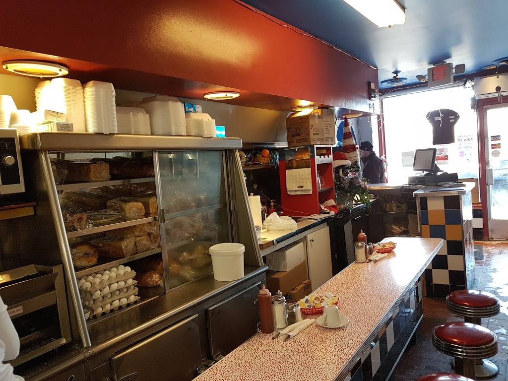 Three Coins Open Kitchen | restaurant | 10140 Yonge St, Richmond Hill, ON L4C 1T7, Canada | 9058840643 OR +1 905-884-0643