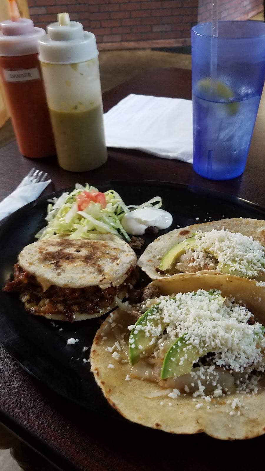 La Morelia Mexican Restaurant | restaurant | 810 Park Ave, Muscatine, IA 52761, USA | 5635541491 OR +1 563-554-1491