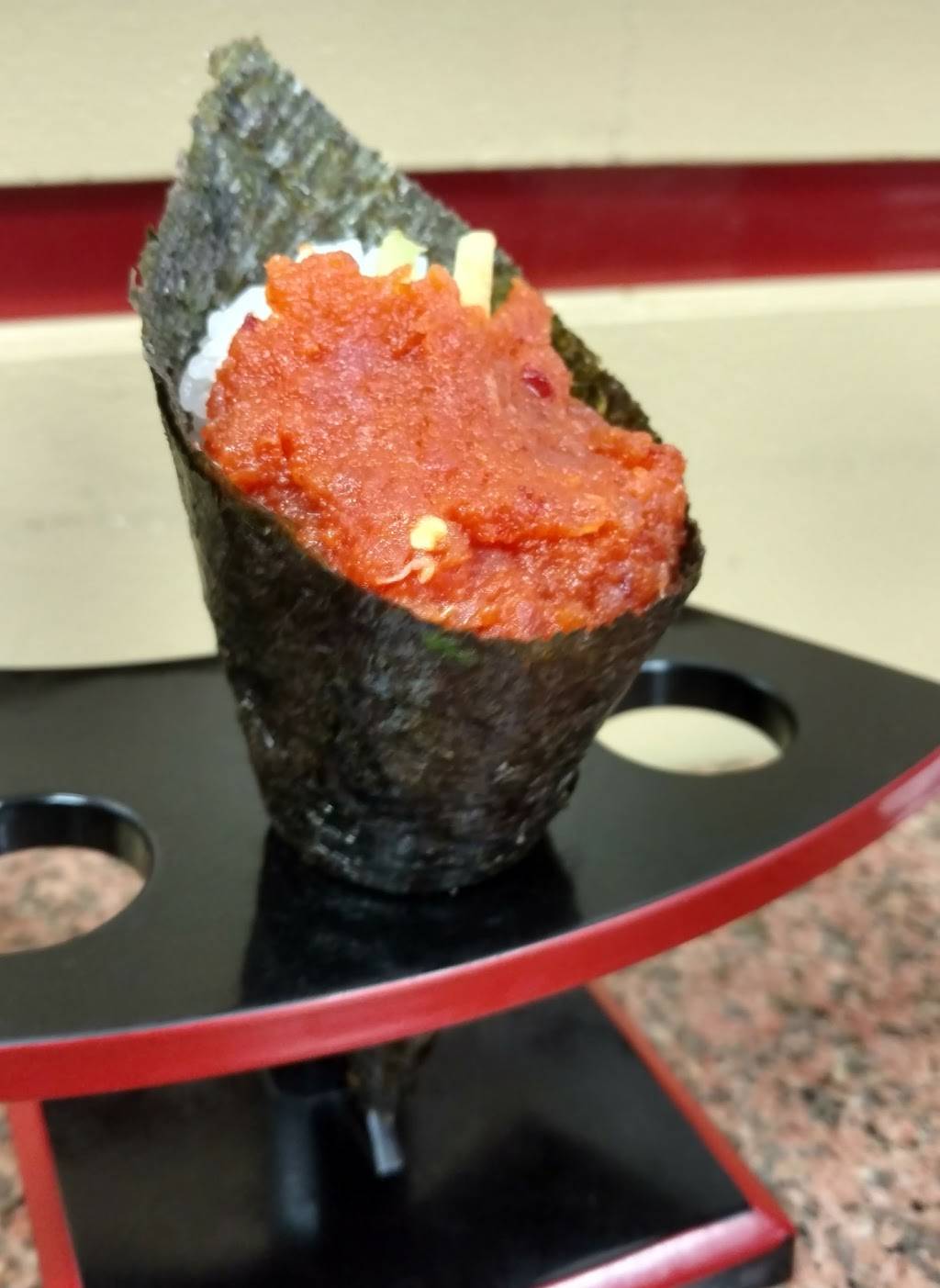 Hara Sushi And Roll | restaurant | 30830-, 30850 Riverside Dr, Lake Elsinore, CA 92530, USA | 9516745949 OR +1 951-674-5949