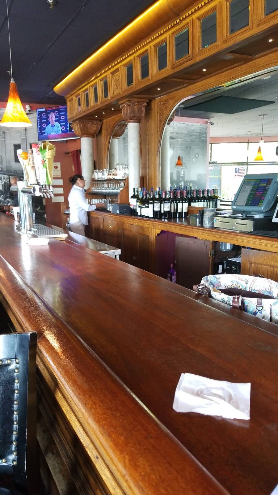 Little Rickys Rib Joint | restaurant | 2327, 540 Lincoln Ave, Winnetka, IL 60093, USA | 8477841444 OR +1 847-784-1444