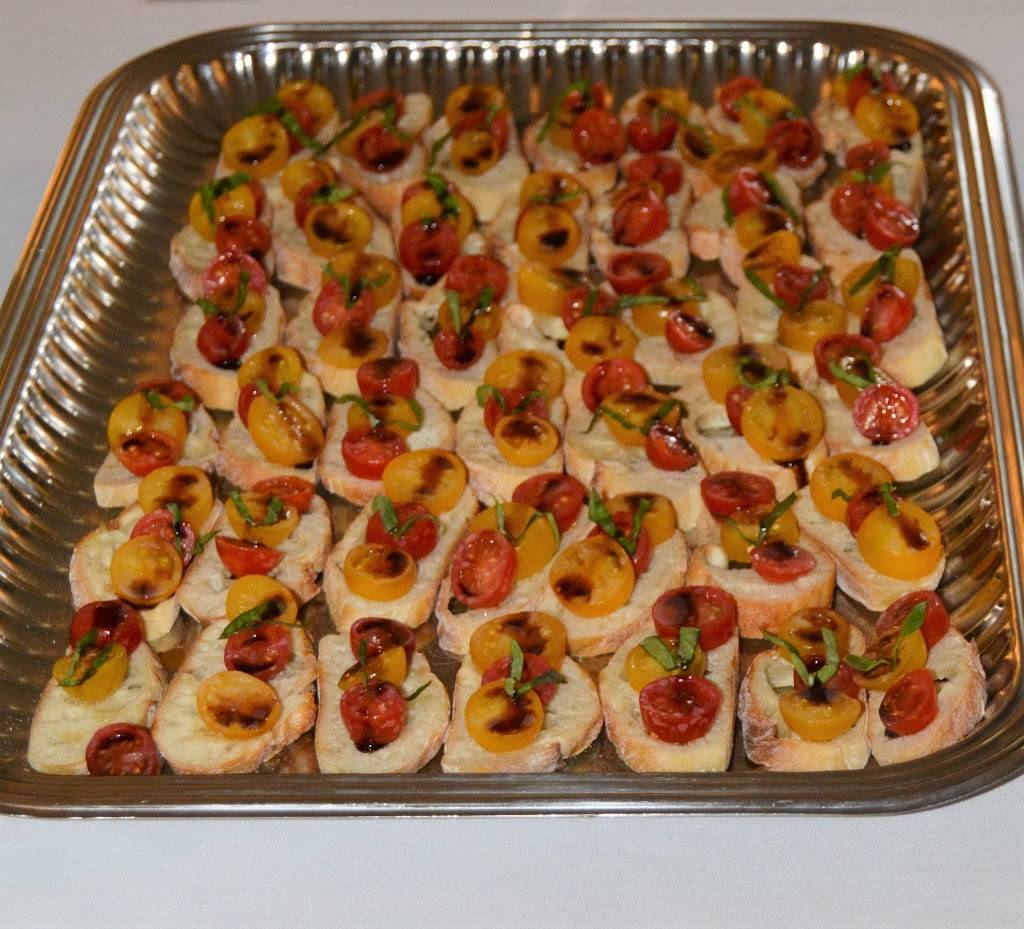 Monroe Golf & Country Club | restaurant | 611 Cole Rd, Monroe, MI 48162, USA | 7342415190 OR +1 734-241-5190