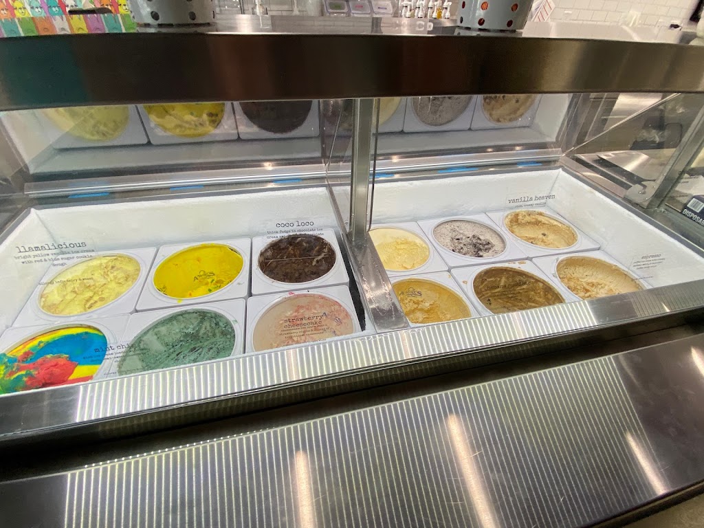 Sugar Llamas Midtown Tulsa | bakery | 5509 E 41st St, Tulsa, OK 74135, USA | 9183405979 OR +1 918-340-5979