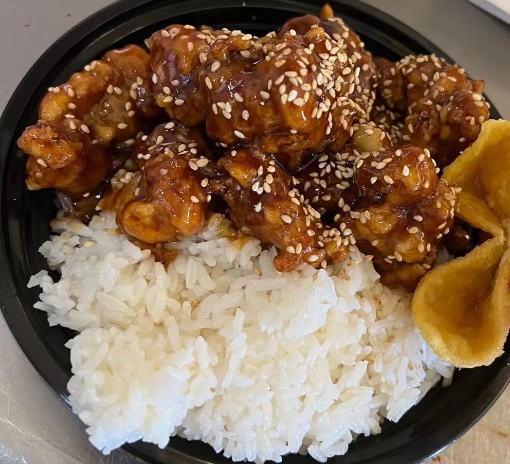 CHINA TOWN CHINESE FOOD | meal takeaway | 327 N Hillside St, Wichita, KS 67214, USA | 3166515500 OR +1 316-651-5500