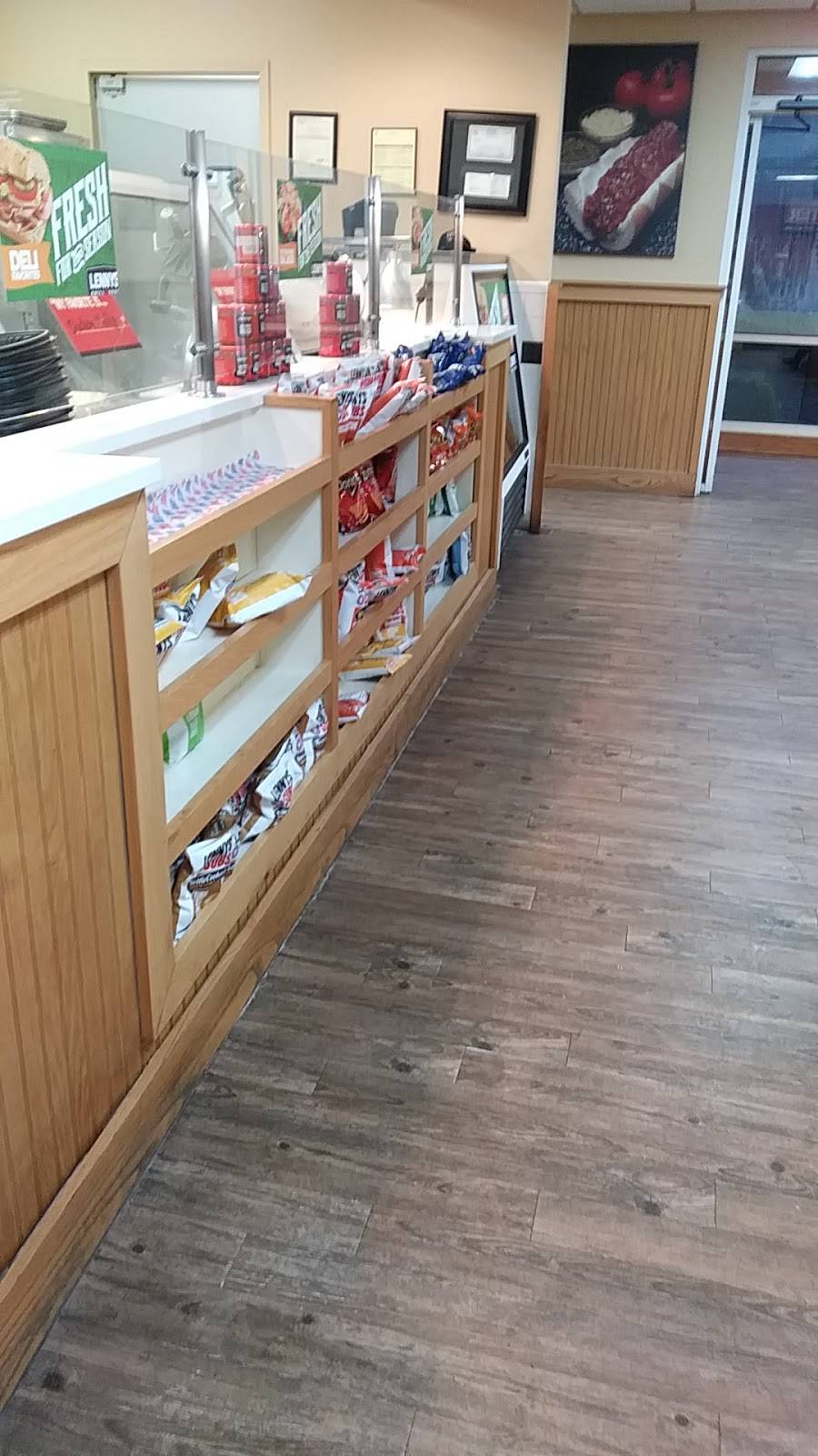 Lennys Grill & Subs | meal takeaway | 4740 Showcase Blvd, Memphis, TN 38118, USA | 9013684215 OR +1 901-368-4215