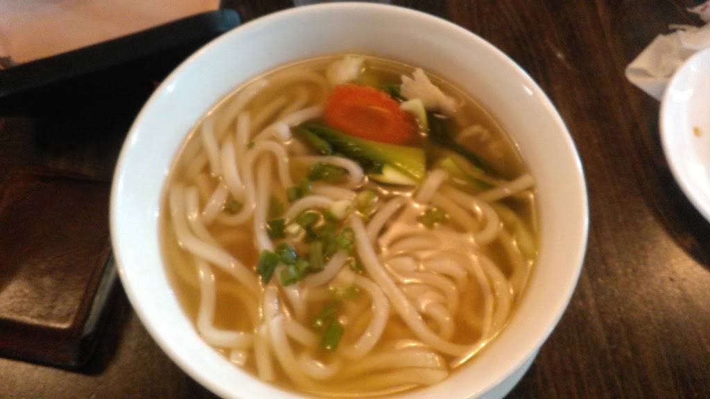 Red Parrot Asian Bistro | restaurant | 7698 Dorchester Blvd #201, Hanover, MD 21076, USA | 4107994573 OR +1 410-799-4573