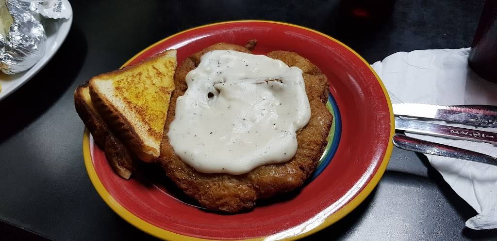 The Dover Grille | restaurant | 310 Donelson Pkwy, Dover, TN 37058, USA | 9312327919 OR +1 931-232-7919