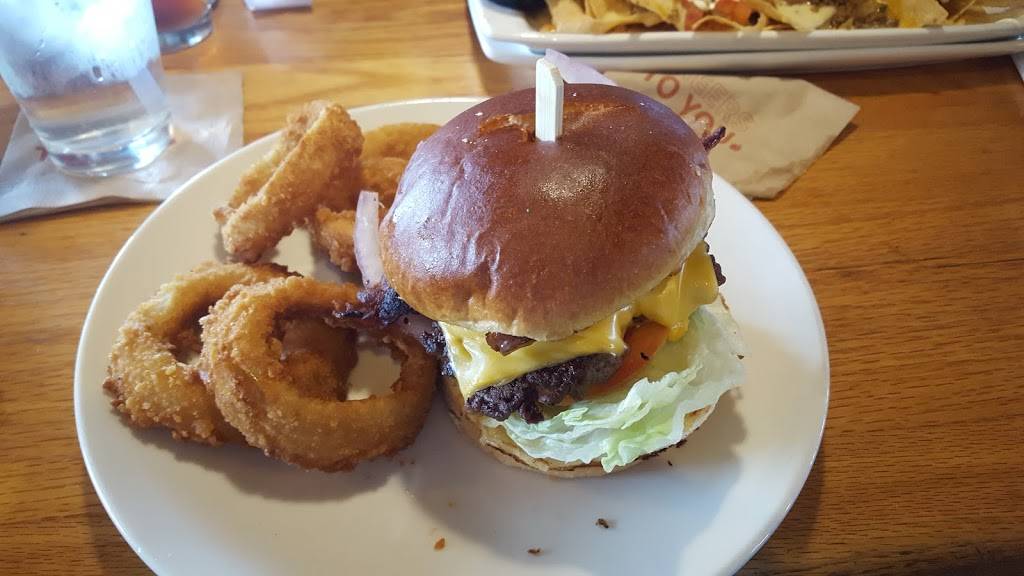 Applebees Grill + Bar | restaurant | 3720 S Reed Rd, Kokomo, IN 46902, USA | 7654552090 OR +1 765-455-2090