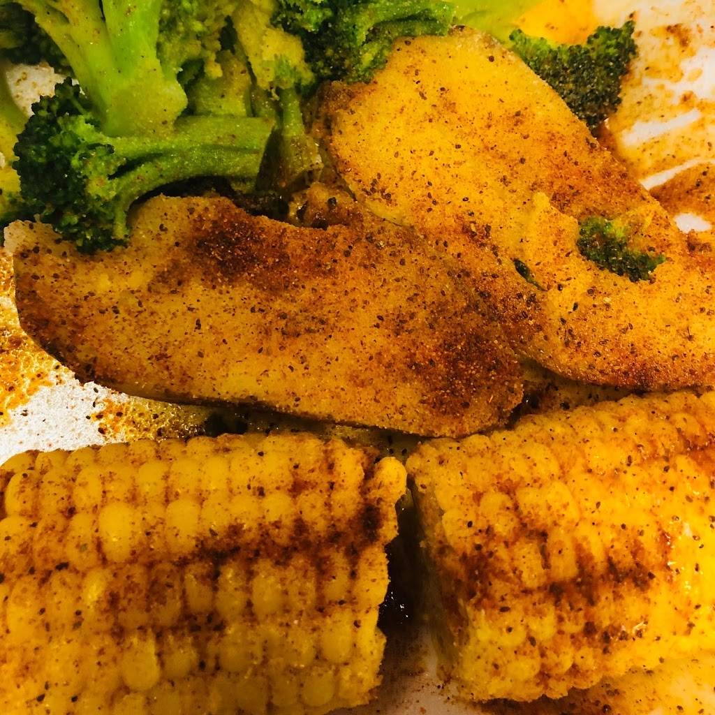 Imperial Caribbean & Seafood | restaurant | 725 N 42nd St, Philadelphia, PA 19104, USA | 2156459458 OR +1 215-645-9458