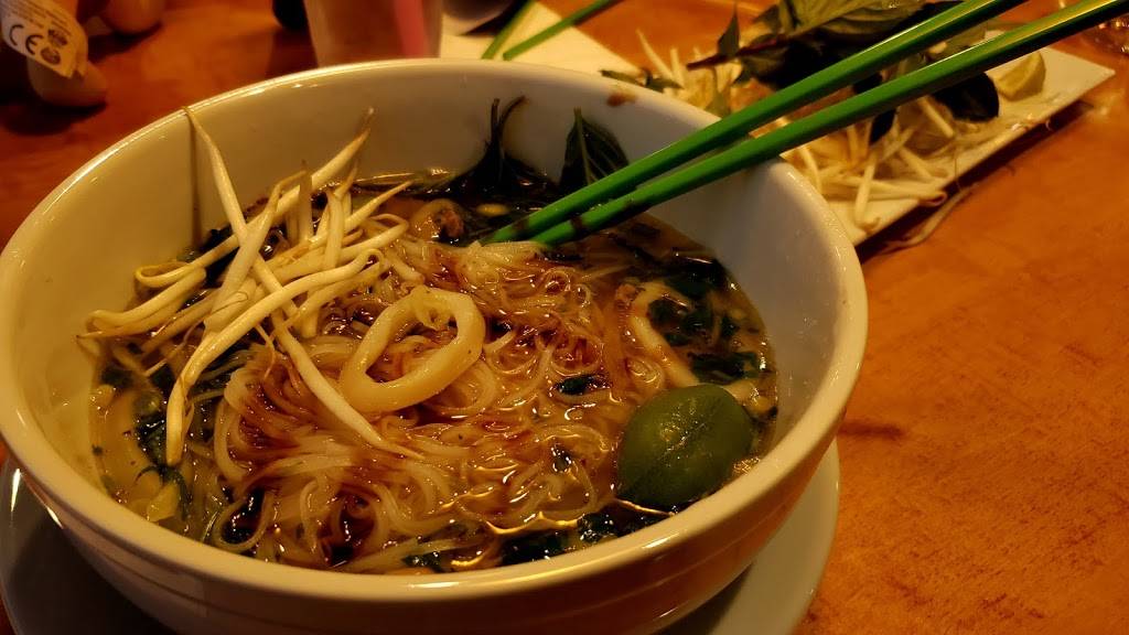 Mommys Pho Vietnamese Noodle and Bar | restaurant | 7 Ayers Village Rd, Methuen, MA 01844, USA | 9782580856 OR +1 978-258-0856