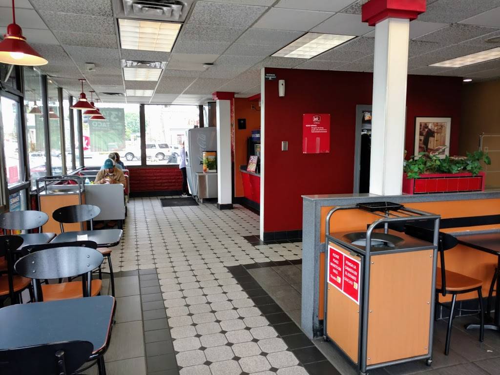 Jack in the Box | restaurant | 14002 Newport Ave, Tustin, CA 92780, USA | 7148324203 OR +1 714-832-4203