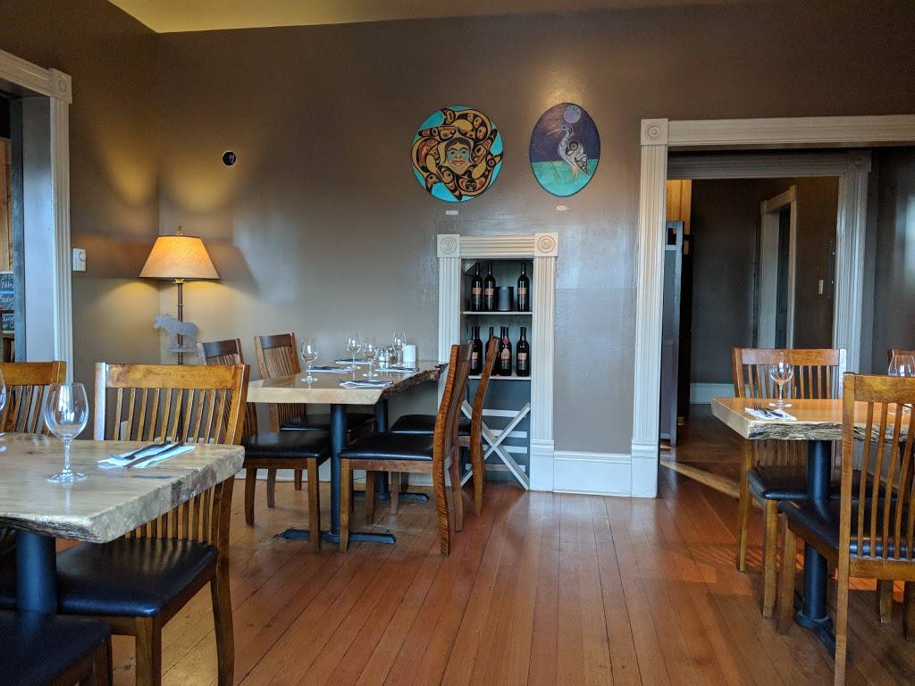 Mikes Cafe and Wine Bar | restaurant | 135 Second St S, Friday Harbor, WA 98250, USA | 3603780265 OR +1 360-378-0265