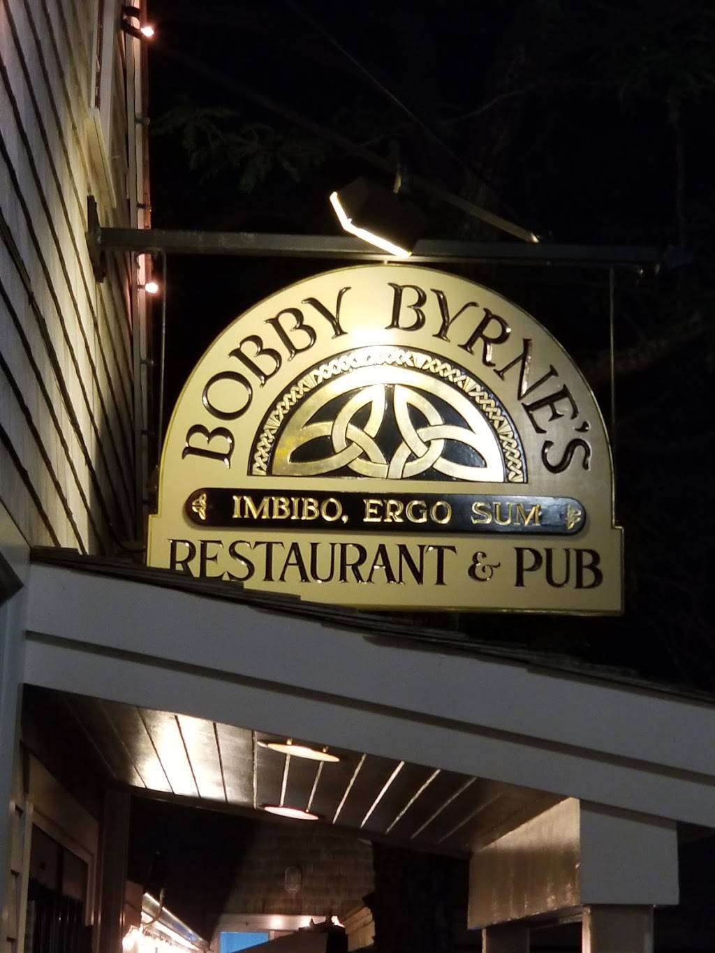 Bobby Byrnes | restaurant | 6 Central Square, Mashpee, MA 02649, USA | 5084770600 OR +1 508-477-0600