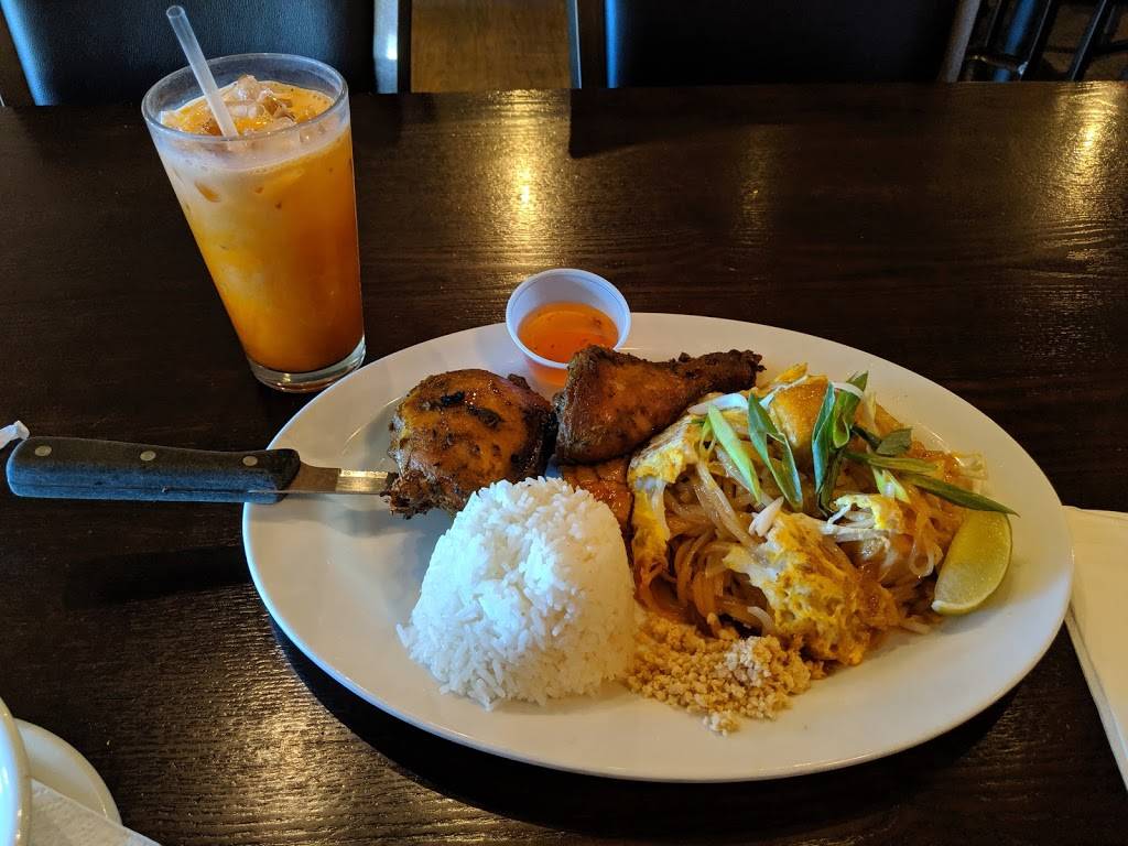 Chaiyo Thai Cuisine | restaurant | 11749 15th Ave NE, Seattle, WA 98125, USA | 2063618888 OR +1 206-361-8888