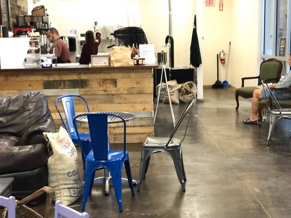 Los Dos Cristianos Coffee Shop | bakery | 1120 Plantation Blvd, North Port, FL 34289, USA | 9414836516 OR +1 941-483-6516