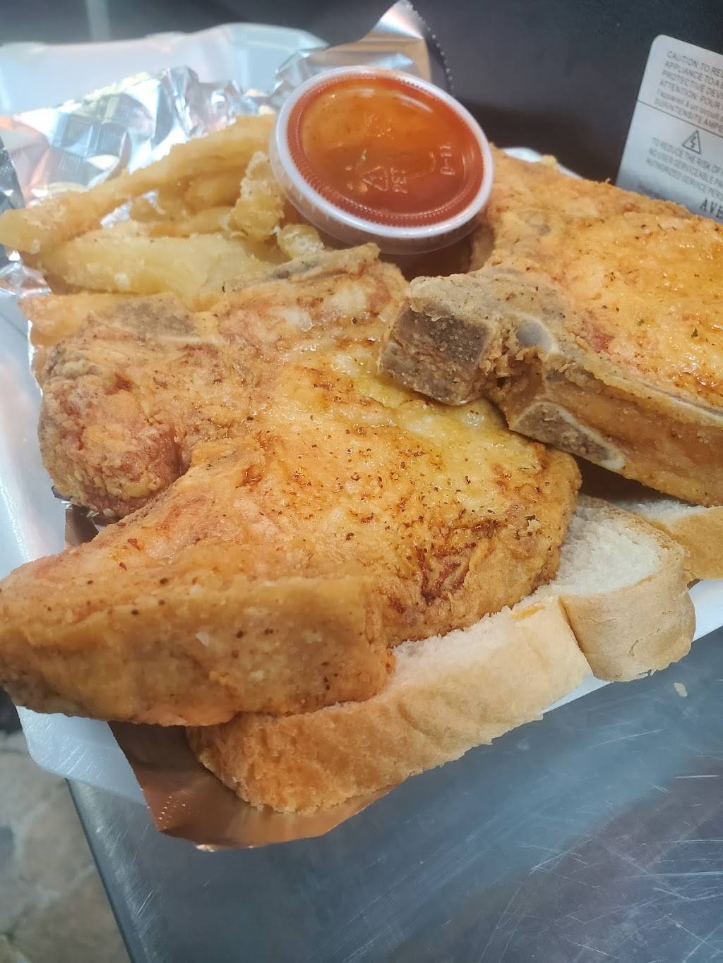 LARRYS LUNCHBOX | restaurant | 3850 Altamesa Blvd, Fort Worth, TX 76133, USA | 8176941850 OR +1 817-694-1850