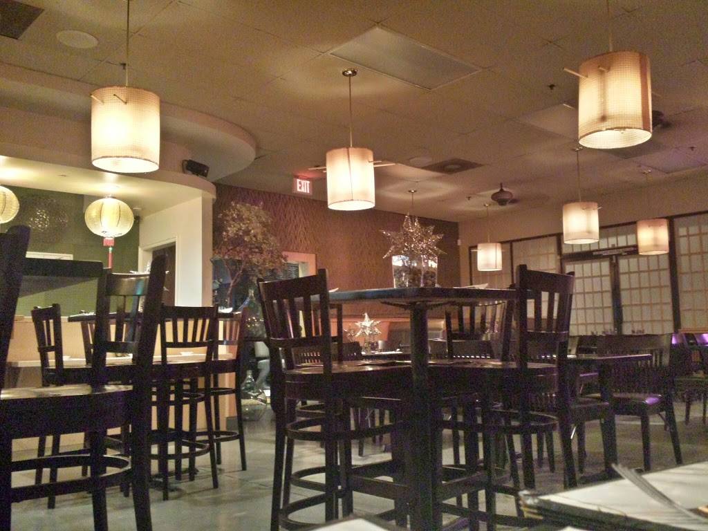 Hot Wok | restaurant | 480 State St, San Jacinto, CA 92583, USA | 9514871081 OR +1 951-487-1081