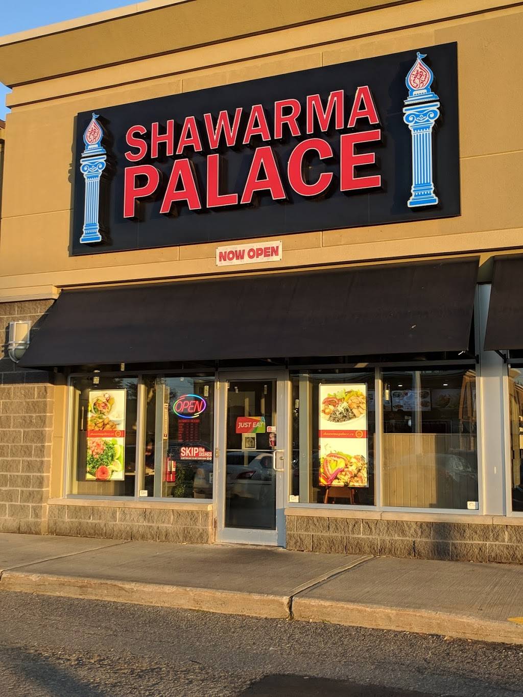 Shawarma Palace | restaurant | 2020 Lanthier Dr, Orléans, ON K4A 3V4, Canada | 6135909533 OR +1 613-590-9533