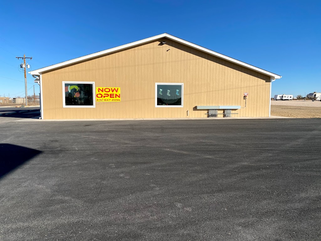 Corner Store & Grill | restaurant | 100 Co Rd 402, Seminole, TX 79360, USA | 4328472096 OR +1 432-847-2096