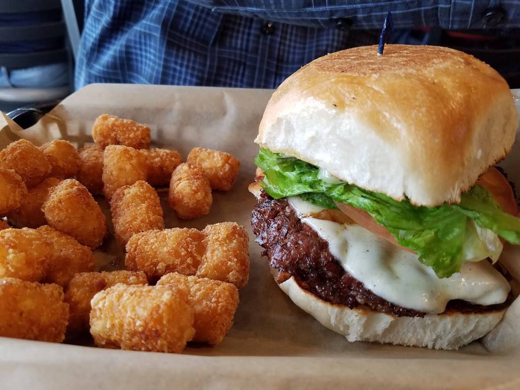 LA Burger | restaurant | 10045 N MacArthur Blvd #113, Irving, TX 75063, USA | 9725019188 OR +1 972-501-9188