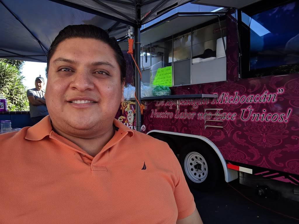 Chavindecas Rossy De Apatzingan | restaurant | 4230 Monterey Rd, San Jose, CA 95111, USA | 4083003755 OR +1 408-300-3755