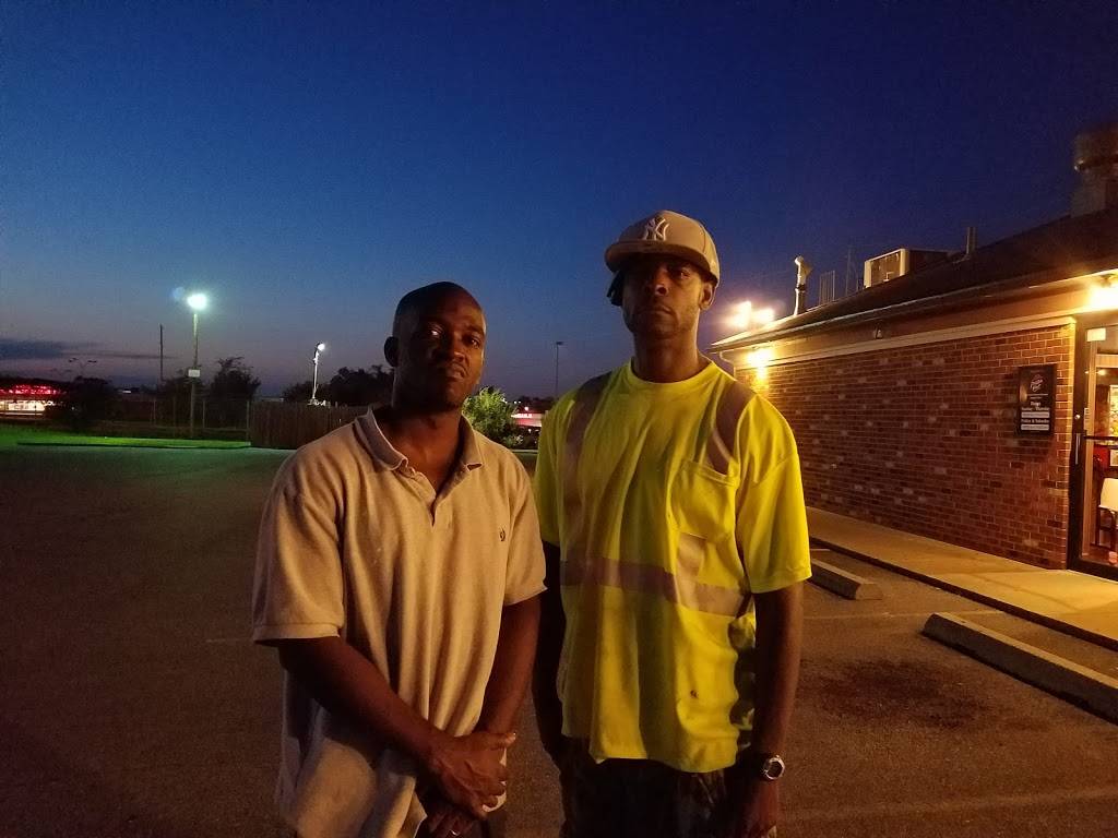 Pizza Hut | meal takeaway | 914 Berryville Ave, Winchester, VA 22601, USA | 5406650041 OR +1 540-665-0041