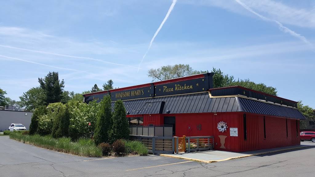 Handsome Henrys | restaurant | 3065 Henry St, Muskegon, MI 49441, USA | 2317478583 OR +1 231-747-8583