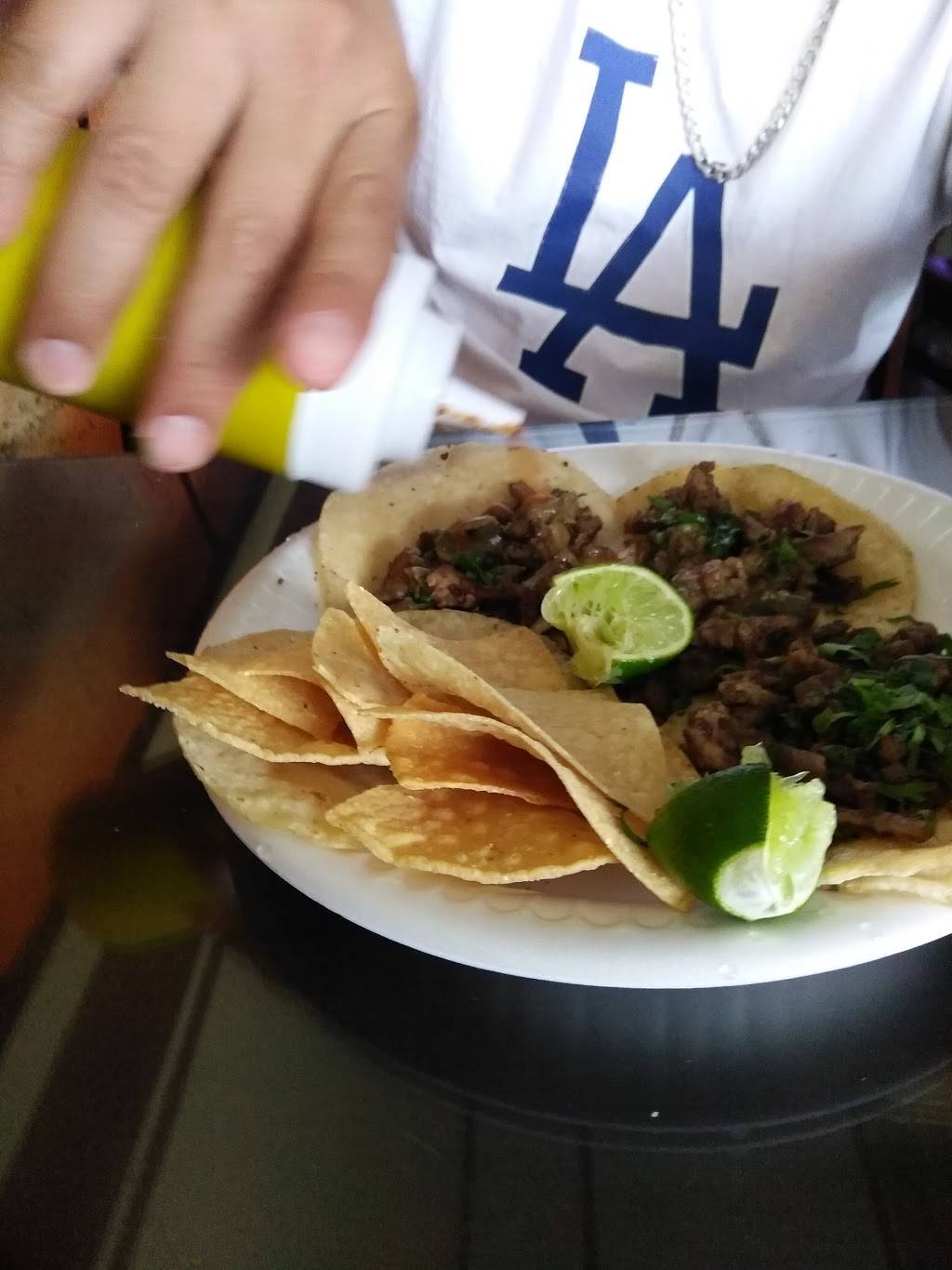 Los Compadres Restaurant | restaurant | 633 N Spring St, Los Angeles, CA 90012, USA | 2136261533 OR +1 213-626-1533