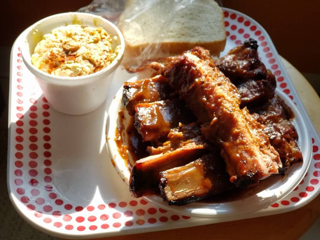 Wilsons Bar-B-Q | restaurant | 700 N Taylor Ave, Pittsburgh, PA 15212, USA | 4123227427 OR +1 412-322-7427