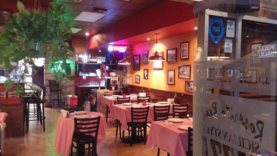 Rosarito Beach PIZZA | restaurant | Blvd. Benito Juárez 1506 B, Centro Carretera, 22710 Rosarito, B.C., Mexico | 016611002310 OR +52 661 100 2310