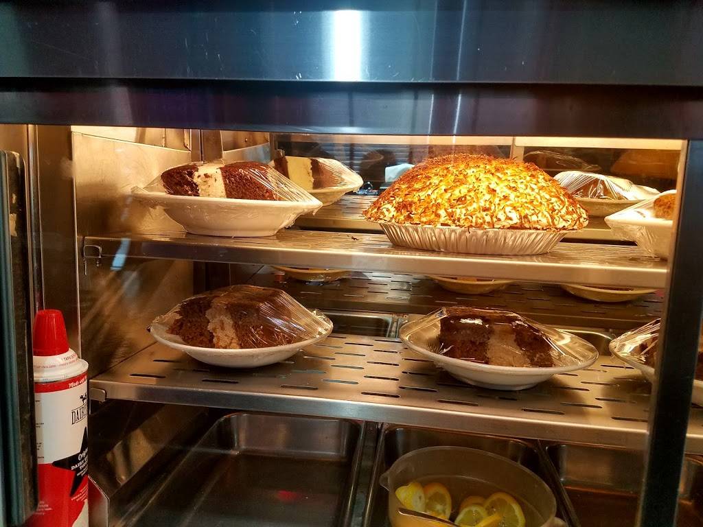 Summit Diner | restaurant | 791 N Center Ave, Somerset, PA 15501, USA | 8144457154 OR +1 814-445-7154