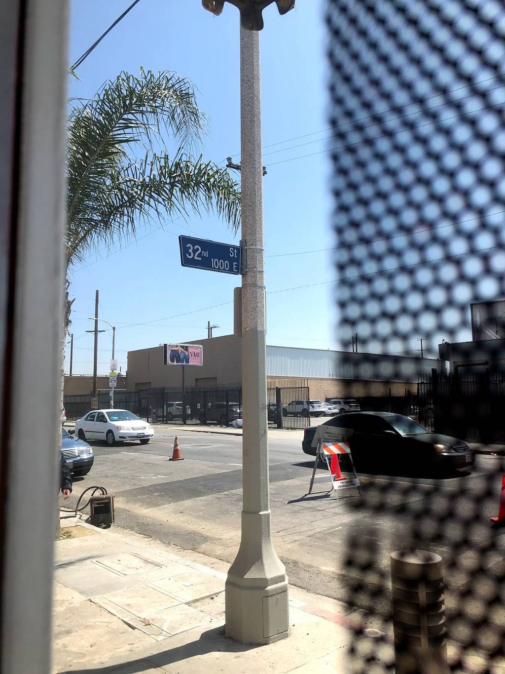 Served 2 Enjoy | restaurant | 3007 S Central Ave, Los Angeles, CA 90011, USA | 3234322837 OR +1 323-432-2837