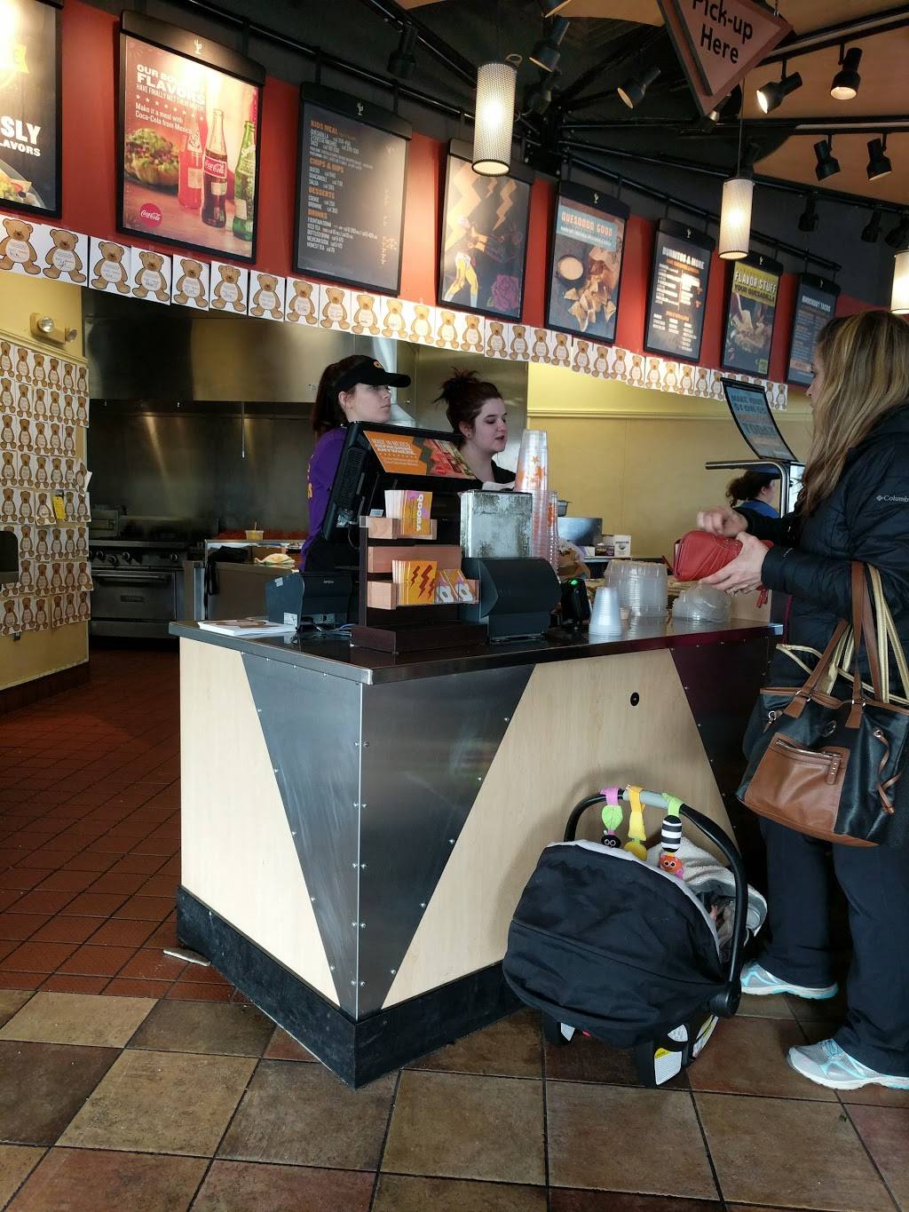 QDOBA Mexican Eats | restaurant | 2421 Cranberry Hwy Suite 304, Wareham, MA 02571, USA | 5082739925 OR +1 508-273-9925