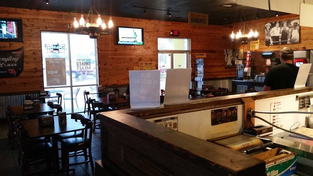 Dickeys Barbecue Pit | restaurant | 19348 Cortez Blvd, Brooksville, FL 34601, USA | 3522690019 OR +1 352-269-0019