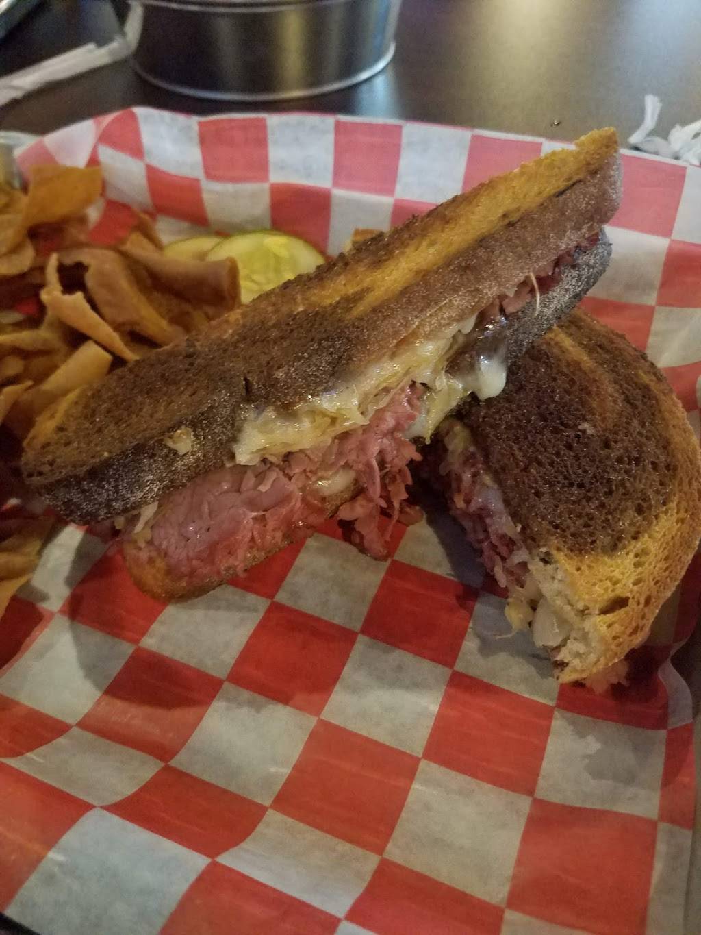 Sardinis Good Time Eatery | restaurant | 535 W Alexis Rd, Toledo, OH 43612, USA | 4192141231 OR +1 419-214-1231