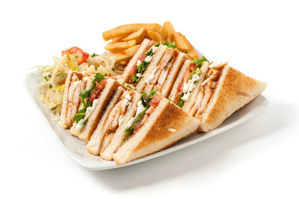 Restaurant Taouk | restaurant | 1312 Rue Roberval, Saint-Bruno-de-Montarville, QC J3V 5J1, Canada | 4504414111 OR +1 450-441-4111