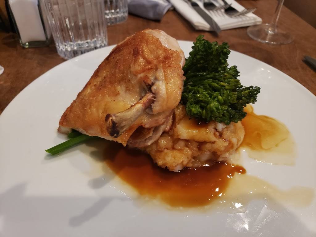 Monarch -Kitchen & Bar | restaurant | 4750 E 53rd St, Davenport, IA 52807, USA | 5635267400 OR +1 563-526-7400