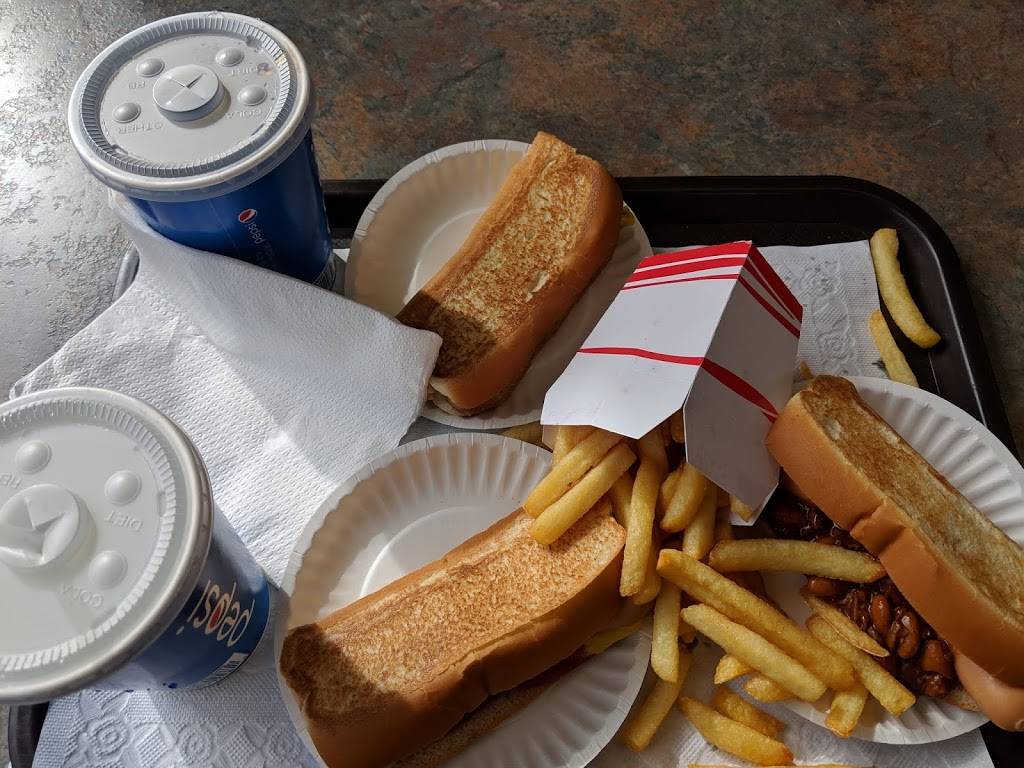 Elliots Hot Dogs | restaurant | 37 Elliott St, Lowell, MA 01852, USA | 9784583179 OR +1 978-458-3179