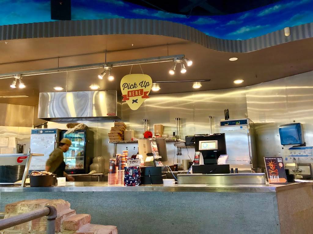 Freebirds World Burrito | restaurant | SHEPHERD PLAZA, 3745 Greenbriar Dr, Houston, TX 77098, USA | 7135240621 OR +1 713-524-0621