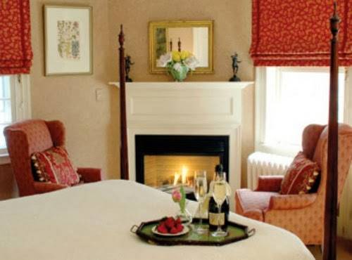 Chestnut Grille at the Bee & Thistle Inn | night club | 100 Lyme St, Old Lyme, CT 06371, USA | 8604341667 OR +1 860-434-1667