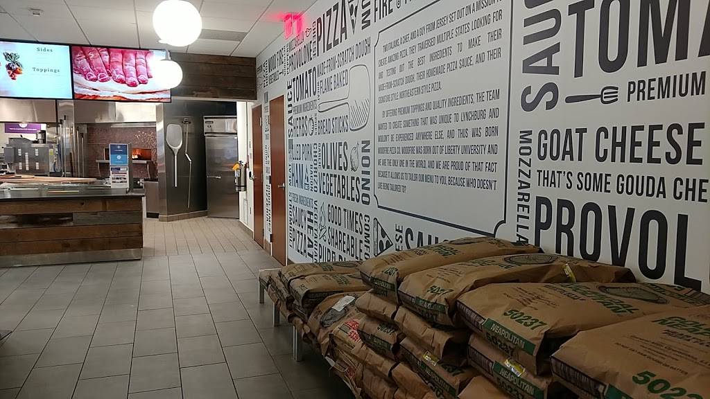 Woodfire Pizza Company | restaurant | 1971 University Blvd, Lynchburg, VA 24502, USA | 4345822654 OR +1 434-582-2654