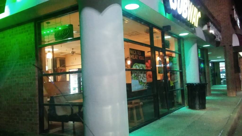 Subway Restaurants | restaurant | 4386 S Laburnum Ave, Richmond, VA 23231, USA | 8042223933 OR +1 804-222-3933