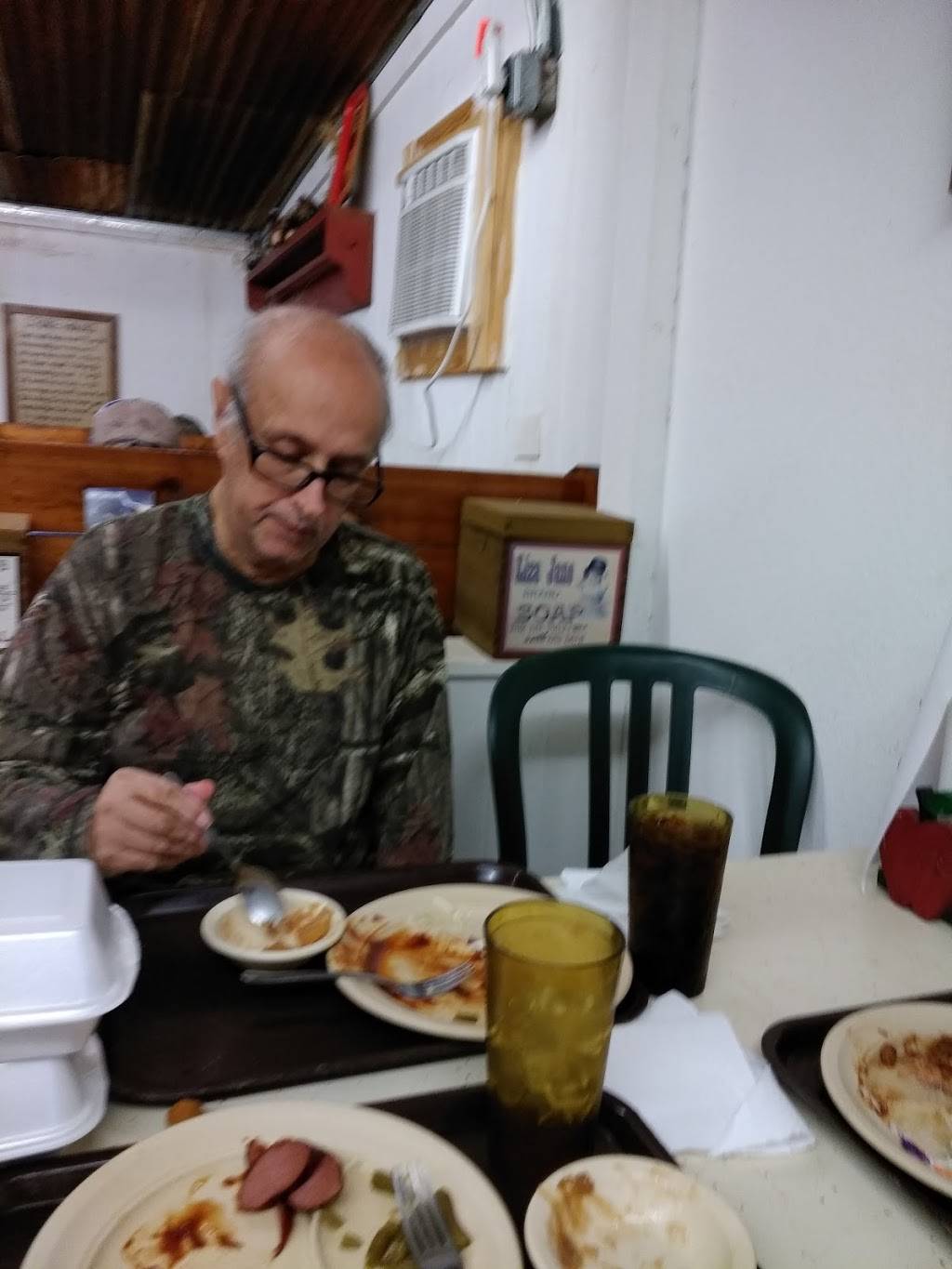 Backwoods Bar-B-Que | restaurant | 630 W TX-243, Canton, TX 75103, USA | 9035676253 OR +1 903-567-6253