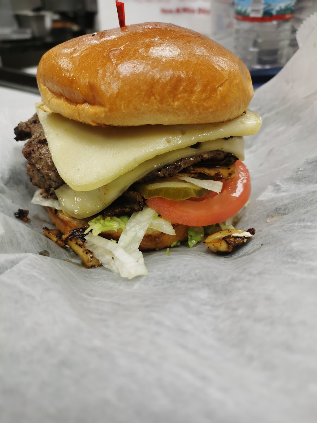 Grillville | restaurant | 327 S Milwaukee Ave, Libertyville, IL 60048, USA | 8478168111 OR +1 847-816-8111